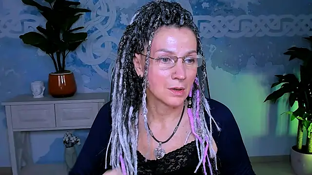 UmaSpace online show from 09/27/25, 01:16