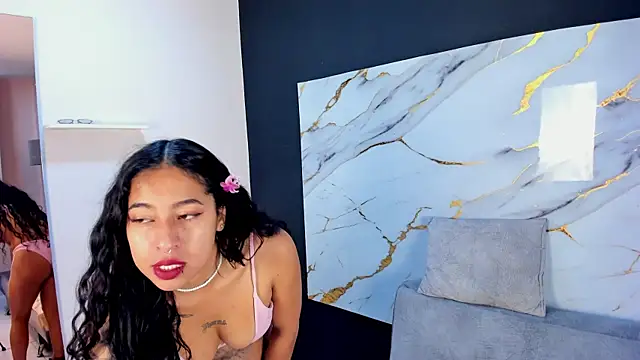 Snapshot of Maddyson_Perez chatting on 10/06/25, 01:41 Maddyson Perez online show from 10/06/25, 01:41
