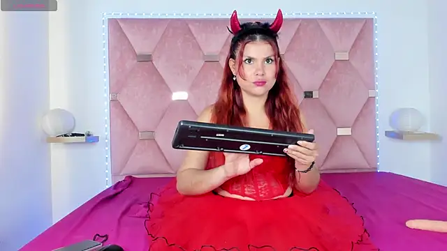 La Diabla8 online show from 10/14/25, 12:28