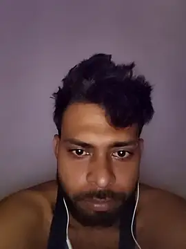 Snapshot of surendersingh123boy chatting on 09/18/25, 02:02 surendersingh123boy online show from 09/18/25, 02:02
