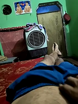 Snapshot of surendersingh123boy chatting on 09/19/25, 03:45 surendersingh123boy online show from 09/19/25, 03:45
