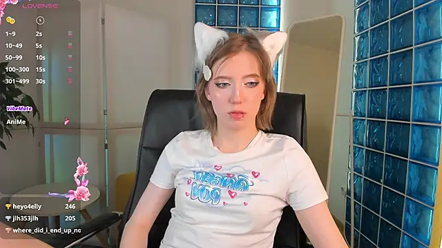 MorgyAsuna  online show from 11/15/25, 06:37