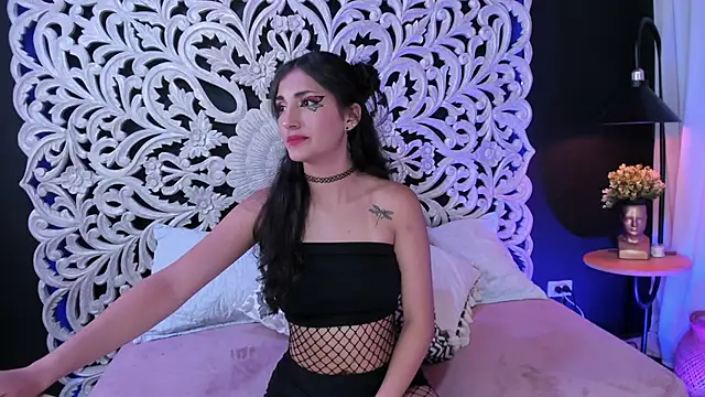 Snapshot of Keiiry_ chatting on 10/08/25, 07:33 Keiiry online show from 10/08/25, 07:33