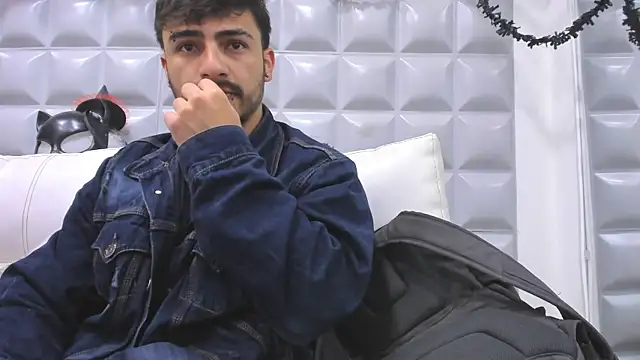 Jack Daniel   online show from 10/25/25, 04:46