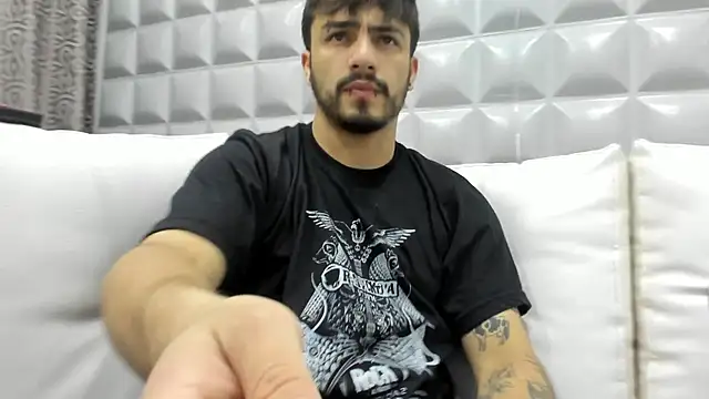 Jack Daniel   online show from 11/04/25, 05:23