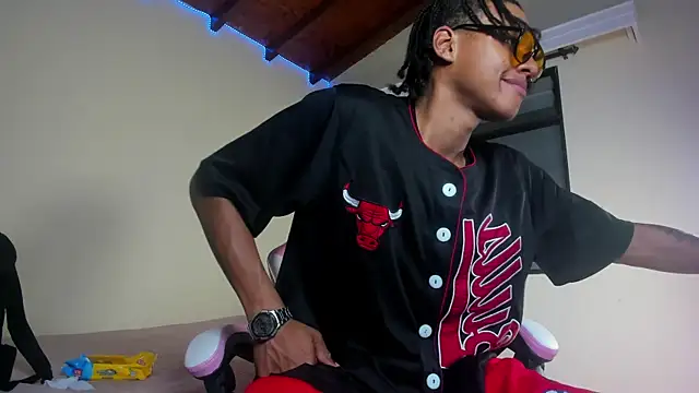 jordan mm420 online show from 10/13/25, 08:25