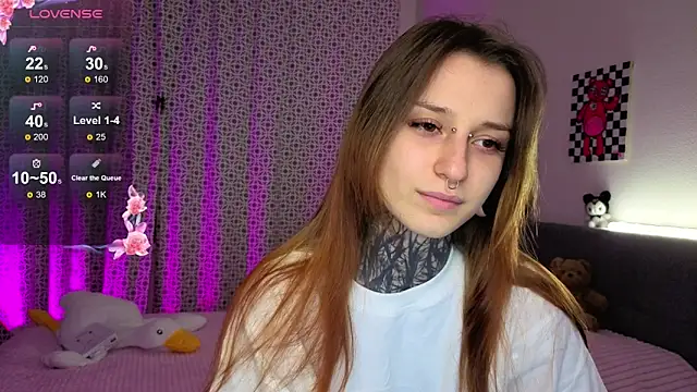 LilithPoison online show from 10/19/25, 06:08