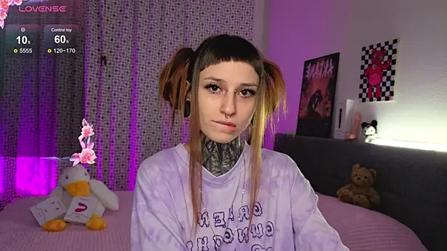 LilithPoison online show from 10/26/25, 06:03