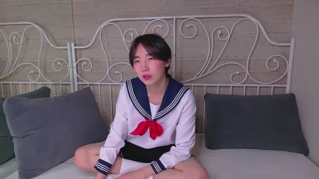 HeejinWang online show from 10/29/25, 08:21