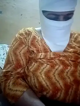 Love-890 online show from 10/17/25, 01:20