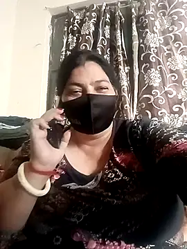 Love-890 online show from 11/18/25, 06:18