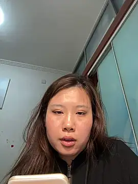Snapshot of FeiFei1742 chatting on 09/25/25, 04:11 FeiFei1742 online show from 09/25/25, 04:11