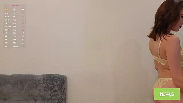 vanessa one  online show from 11/04/25, 07:29