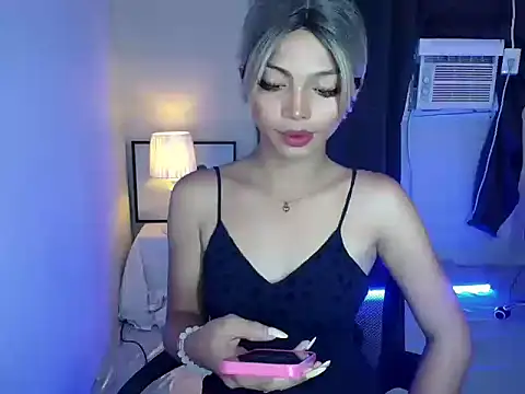 Snapshot of _Hot_rockyxxx chatting on 09/27/25, 03:22 Hot rockyxxx online show from 09/27/25, 03:22