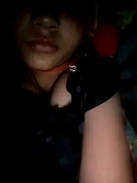 Snapshot of Mahira_Kapoor chatting on 10/08/25, 07:33 Mahira Kapoor online show from 10/08/25, 07:33