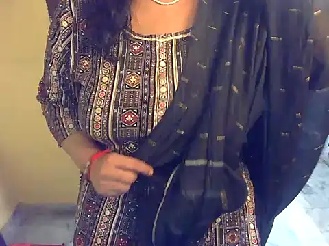 Snapshot of veena_kaur chatting on 09/16/25, 01:12 veena kaur online show from 09/16/25, 01:12