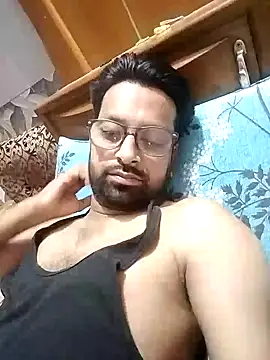 Snapshot of mohsin99272 chatting on 09/18/25, 12:51 mohsin99272 online show from 09/18/25, 12:51