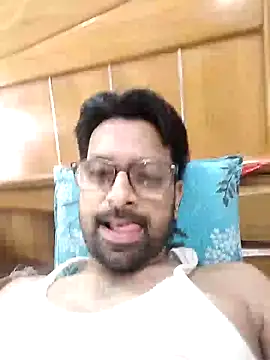 Snapshot of mohsin99272 chatting on 09/27/25, 10:42 mohsin99272 online show from 09/27/25, 10:42