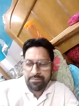 Snapshot of mohsin99272 chatting on 09/28/25, 03:06 mohsin99272 online show from 09/28/25, 03:06