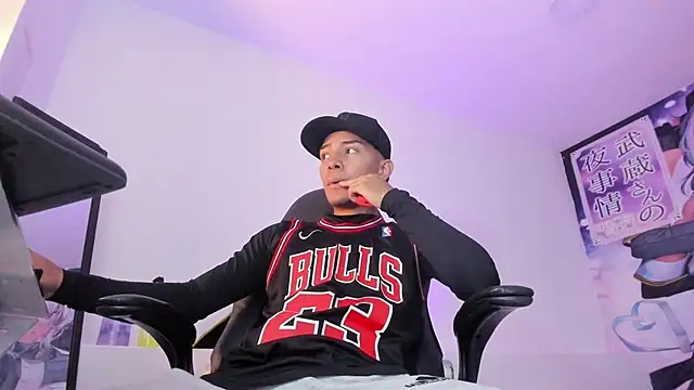 Hunteer Boy online show from 10/16/25, 09:27