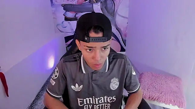 Hunteer Boy online show from 10/25/25, 03:47