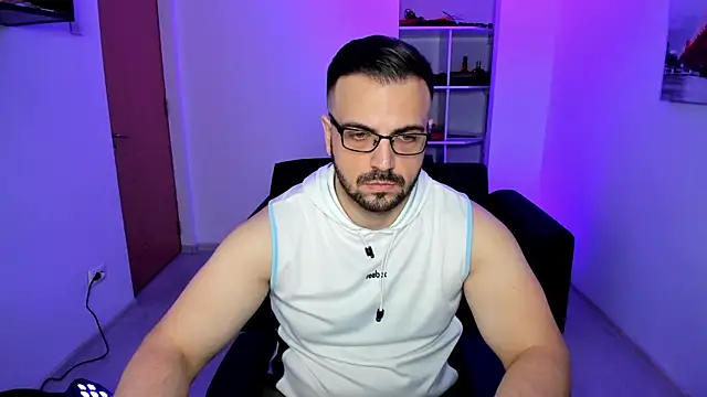 Jace Thorne online show from 11/18/25, 06:51