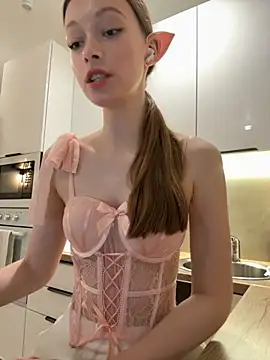 FriendlyFire 18 online show from 11/01/25, 07:27