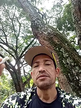 Snapshot of zamir_adam chatting on 10/18/25, 05:57 zamir adam online show from 10/18/25, 05:57