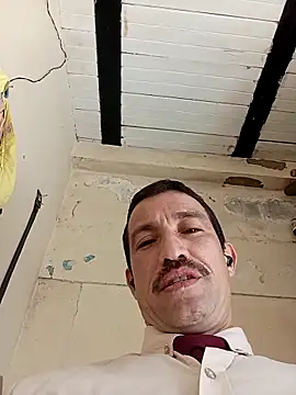 Snapshot of zamir_adam chatting on 10/30/25, 02:29 zamir adam online show from 10/30/25, 02:29