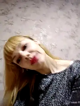 AliceSwan1122 online show from 10/15/25, 03:56