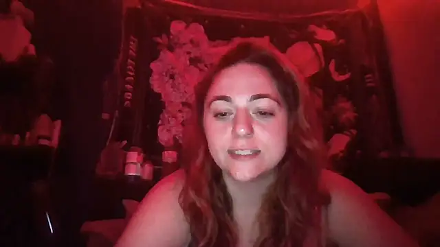 Snapshot of PeridotPrincessOfficial chatting on 09/15/25, 03:17 PeridotPrincessOfficial online show from 09/15/25, 03:17