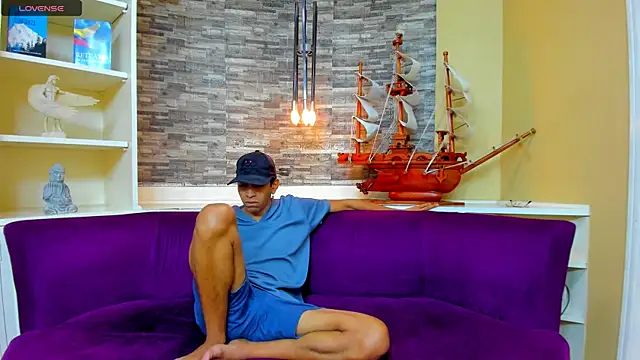 Juicy Creww online show from 09/27/25, 10:09