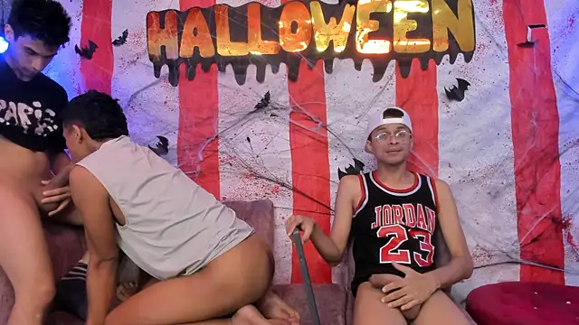 Juicy Creww online show from 10/20/25, 11:54