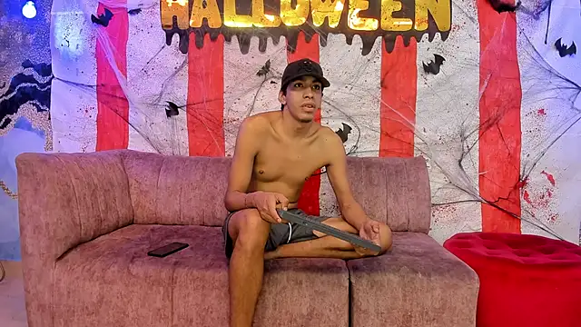 Juicy Creww online show from 10/30/25, 09:11