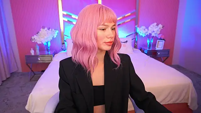 ShyySiren online show from 09/19/25, 06:26