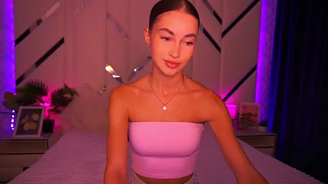 CherryyLulu online show from 09/18/25, 06:59