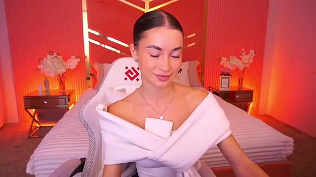 CherryyLulu online show from 10/21/25, 07:42