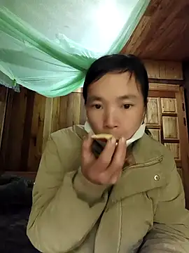 lily-00 online show from 11/20/25, 08:36