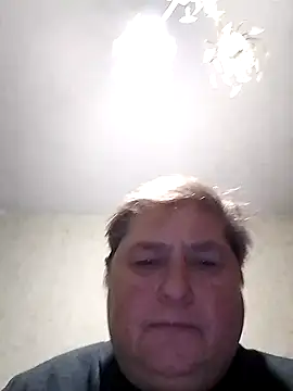 Snapshot of Nikusya-51 chatting on 10/18/25, 05:35 Nikusya-51 online show from 10/18/25, 05:35