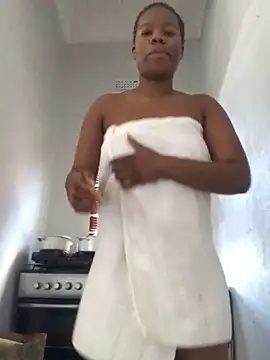 LeehXXY online show from 11/11/25, 01:55