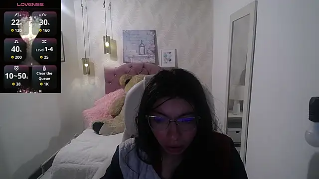 alllyson  online show from 11/22/25, 07:57