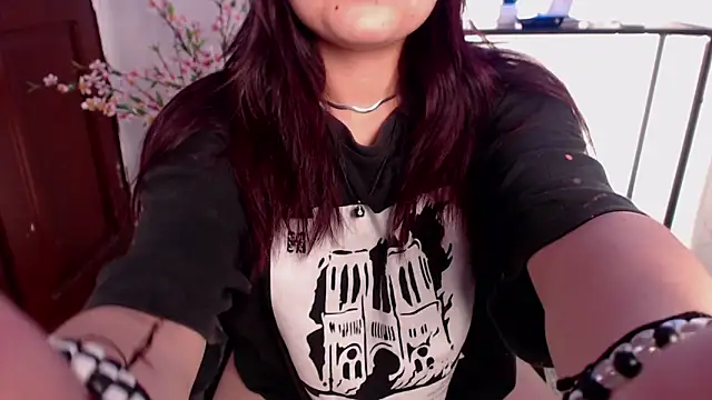 Snapshot of KairoLux chatting on 11/13/25, 12:15 KairoLux online show from 11/13/25, 12:15