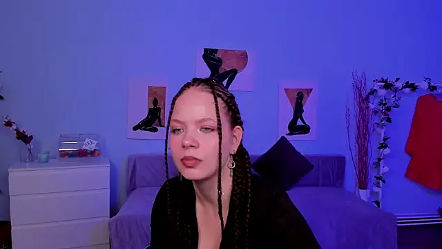 Snapshot of BetsyKiss chatting on 10/17/25, 05:54 BetsyKiss online show from 10/17/25, 05:54