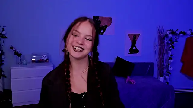 Snapshot of BetsyKiss chatting on 10/23/25, 05:12 BetsyKiss online show from 10/23/25, 05:12