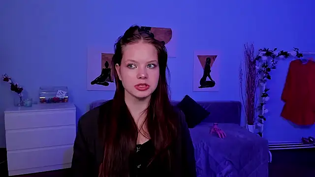 Snapshot of BetsyKiss chatting on 10/24/25, 05:15 BetsyKiss online show from 10/24/25, 05:15