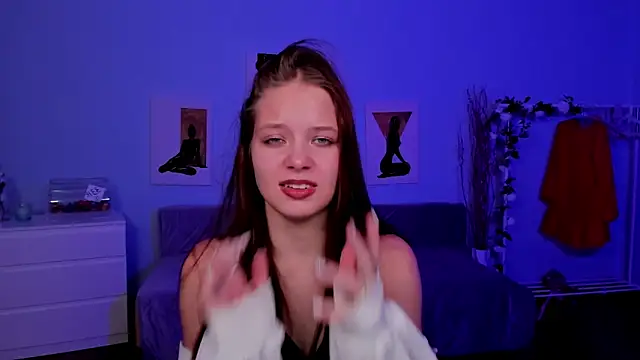 Snapshot of BetsyKiss chatting on 11/22/25, 05:12 BetsyKiss online show from 11/22/25, 05:12