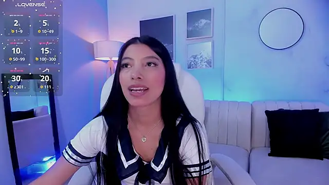 Tiffany Low online show from 11/03/25, 03:24