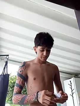 j martony online show from 10/10/25, 04:17