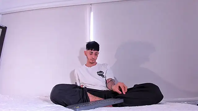 j martony online show from 11/25/25, 12:05