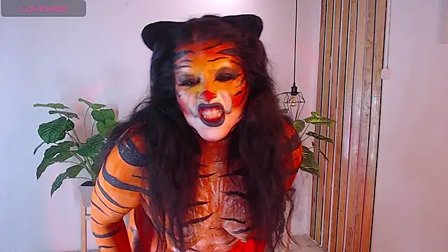 Andrea secret  online show from 10/26/25, 03:18